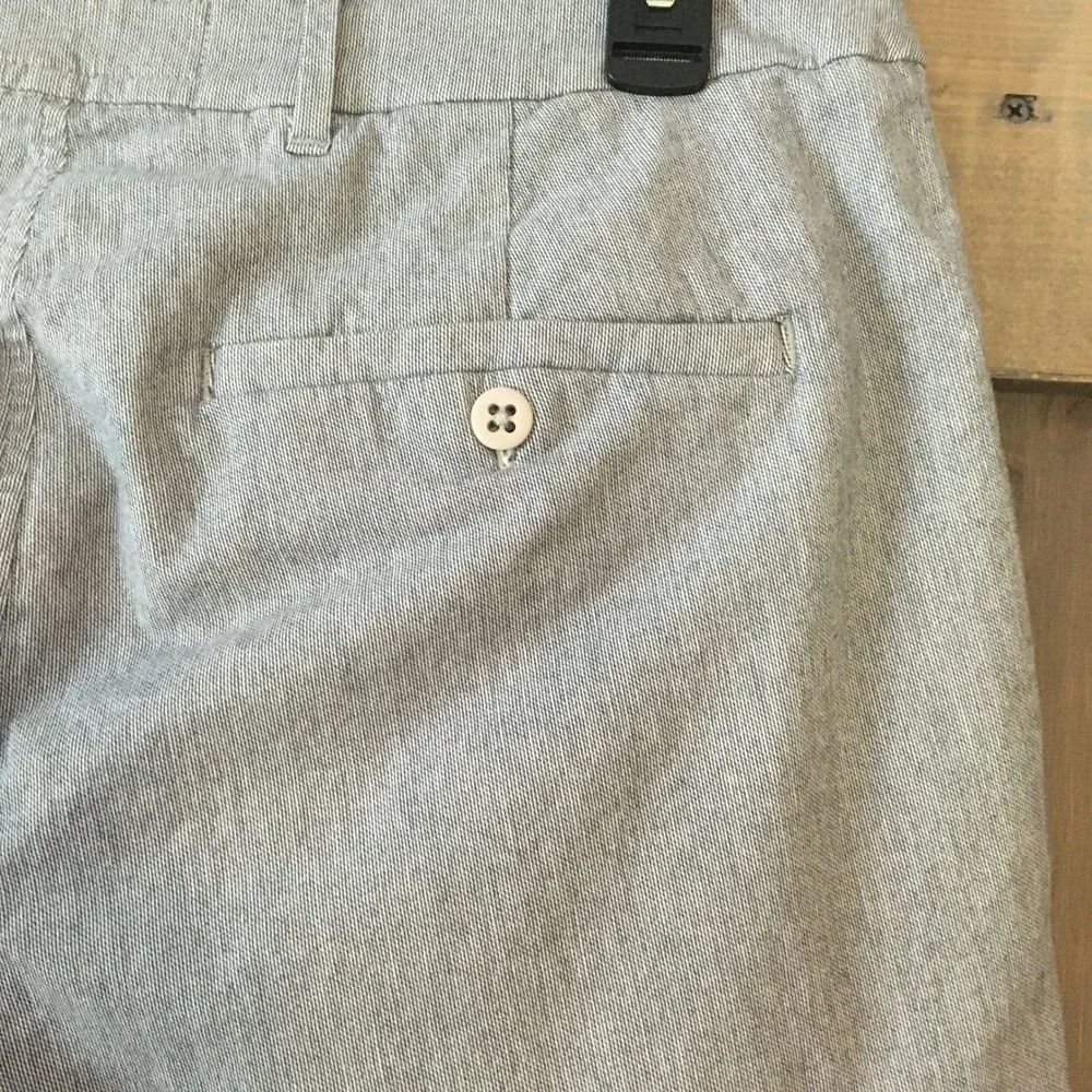 Abercrombie and Fitch Shorts Mens 33 Blue Pin Stripe Stretch Chambray Preppy